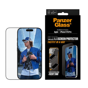 واقي شاشة PanzerGlass لهاتف iPhone 17 | تصميم فائق الاتساع مع أداة EasyAligner