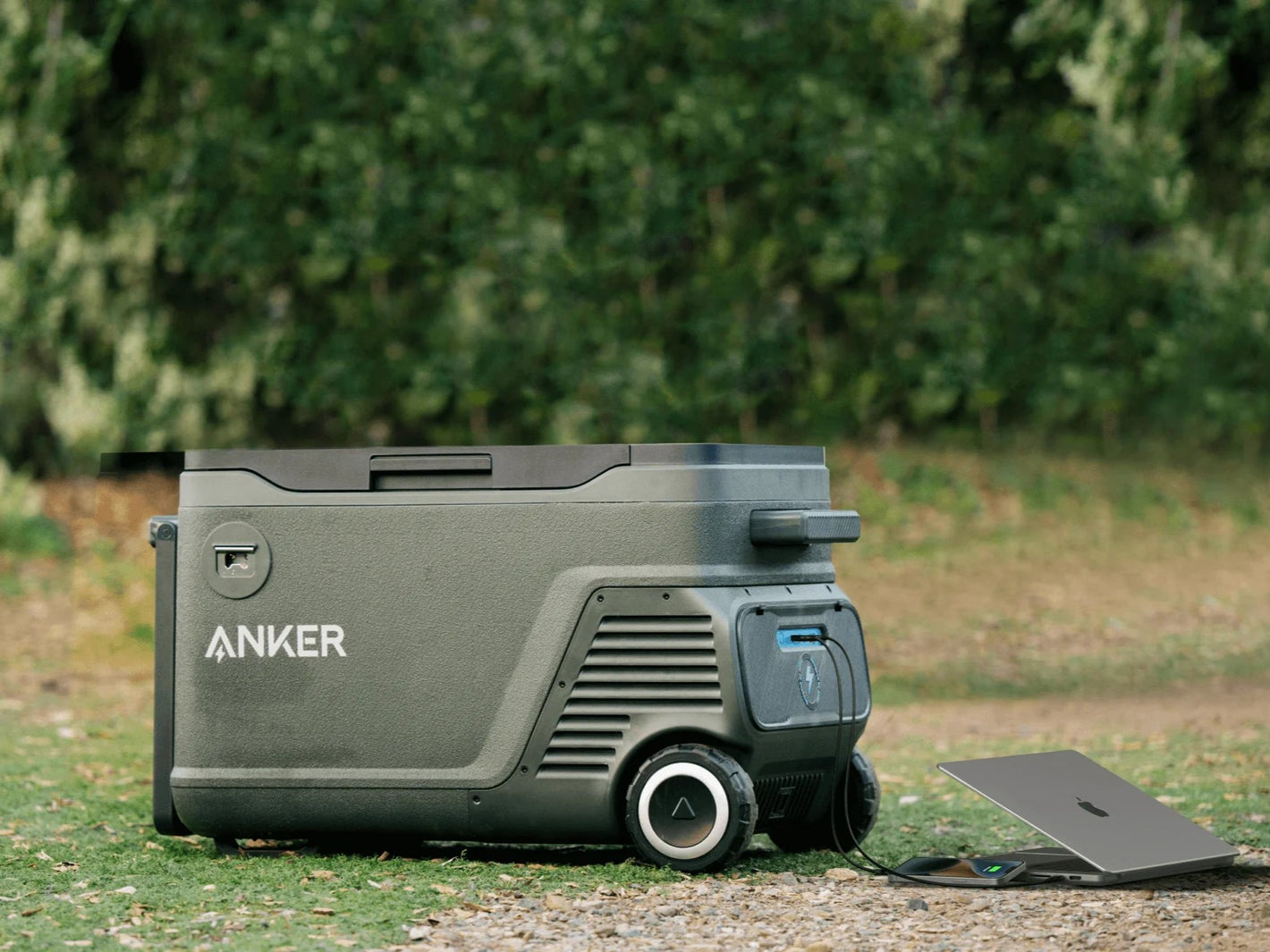 Anker SOLIX EverFrost Powered Cooler 40 -Black+Green