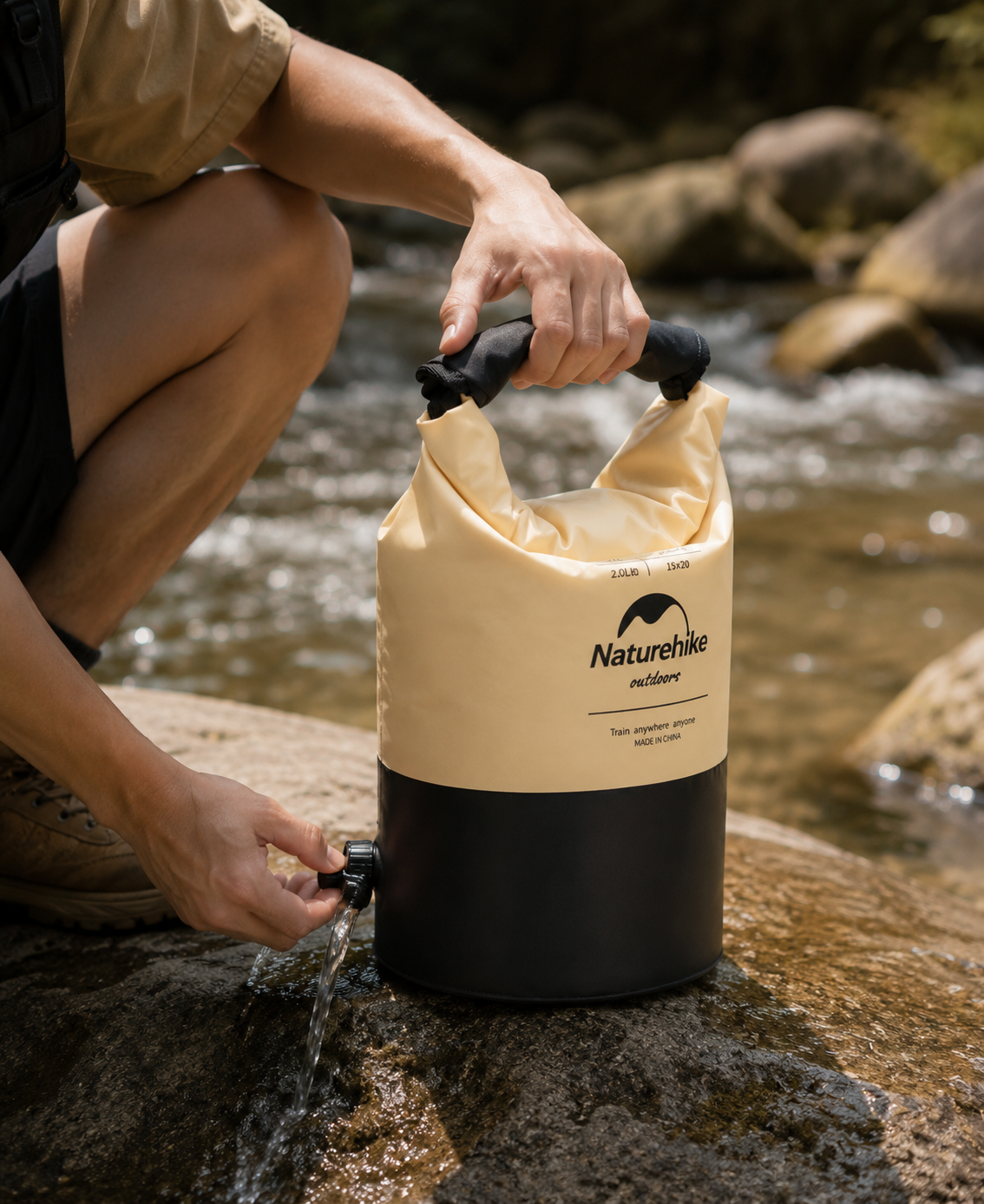Naturehike Portable Waterproof Fitness Bag 6L - Cream Yellow