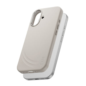 جراب CARE by PanzerGlass بتصميم FLOW، لون الفانيليا.  متوافق مع آيفون 17  و MagSafe.