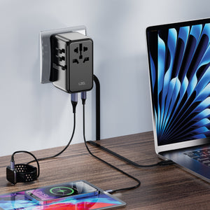 محول الشحن السريع LZEL Voyage Elite Travel بقوة 45 واط بتقنية GaN ومنفذ USB-C PD مع كابل من النوع C - أسود